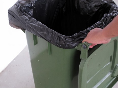 Eco-friendly disposal practices during home clearance